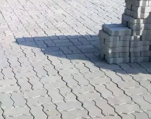 Piso intertravado aplicado em área externa